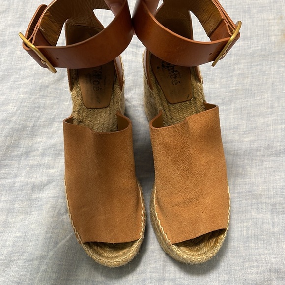Chloe tan leather wedge Espadrilles - Picture 6 of 8